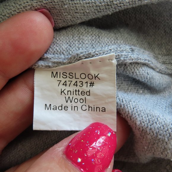 Light Grey Lightweight Sweater with Scalloped Detailing - MISSLOOK (L) ❧ - Picture 7 of 8